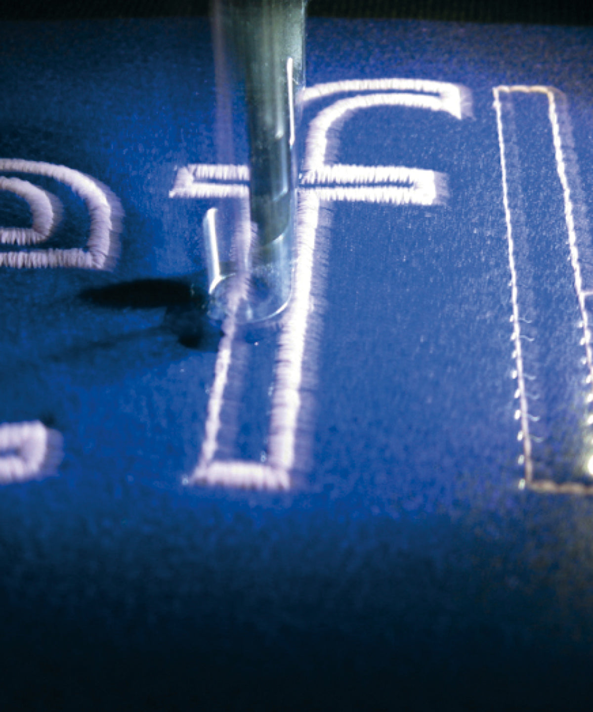 Gold/Gold - Reflectra® stitchfoil stone - GarmentEmbroidery