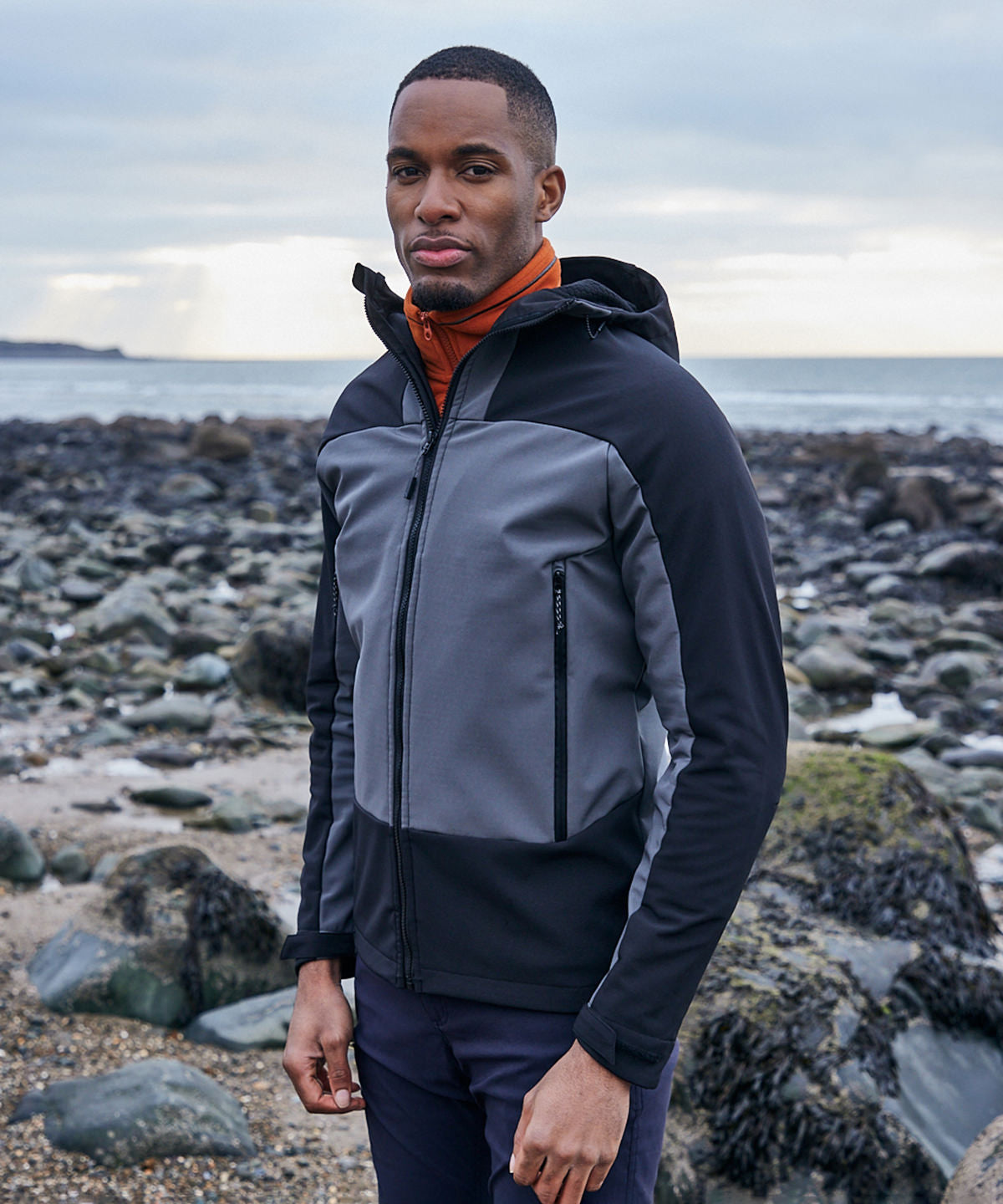 Carbon Grey/Black - Expert active hooded softshell - GarmentEmbroidery