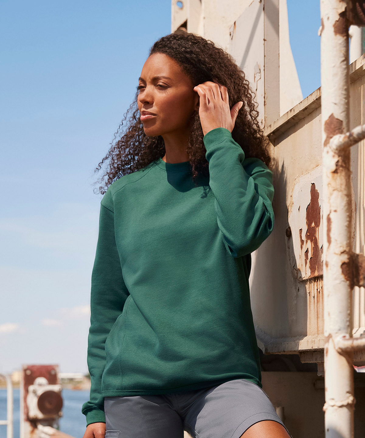 Heavy-duty crew neck sweatshirt
