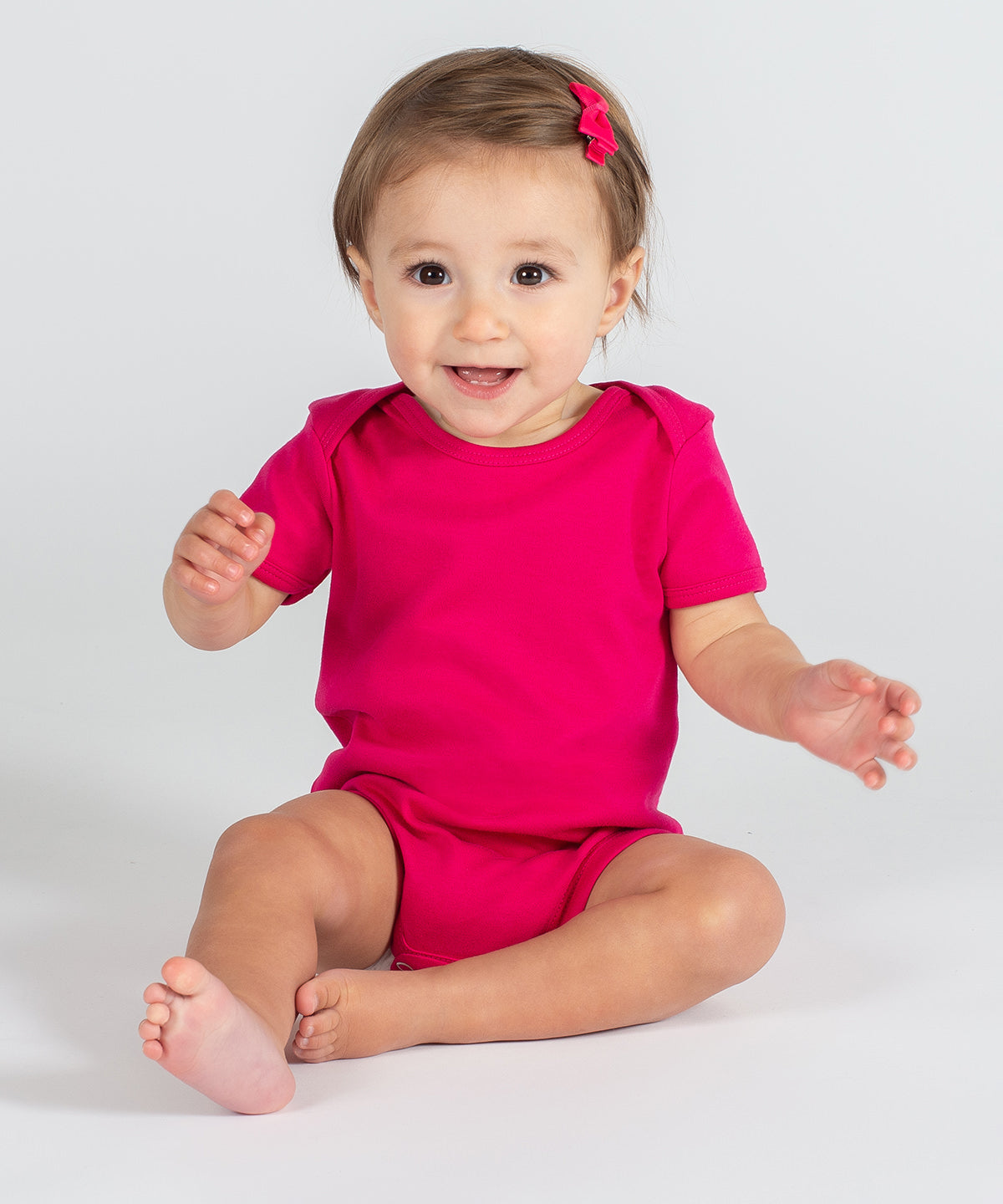Short-sleeved bodysuit with envelope neck opening