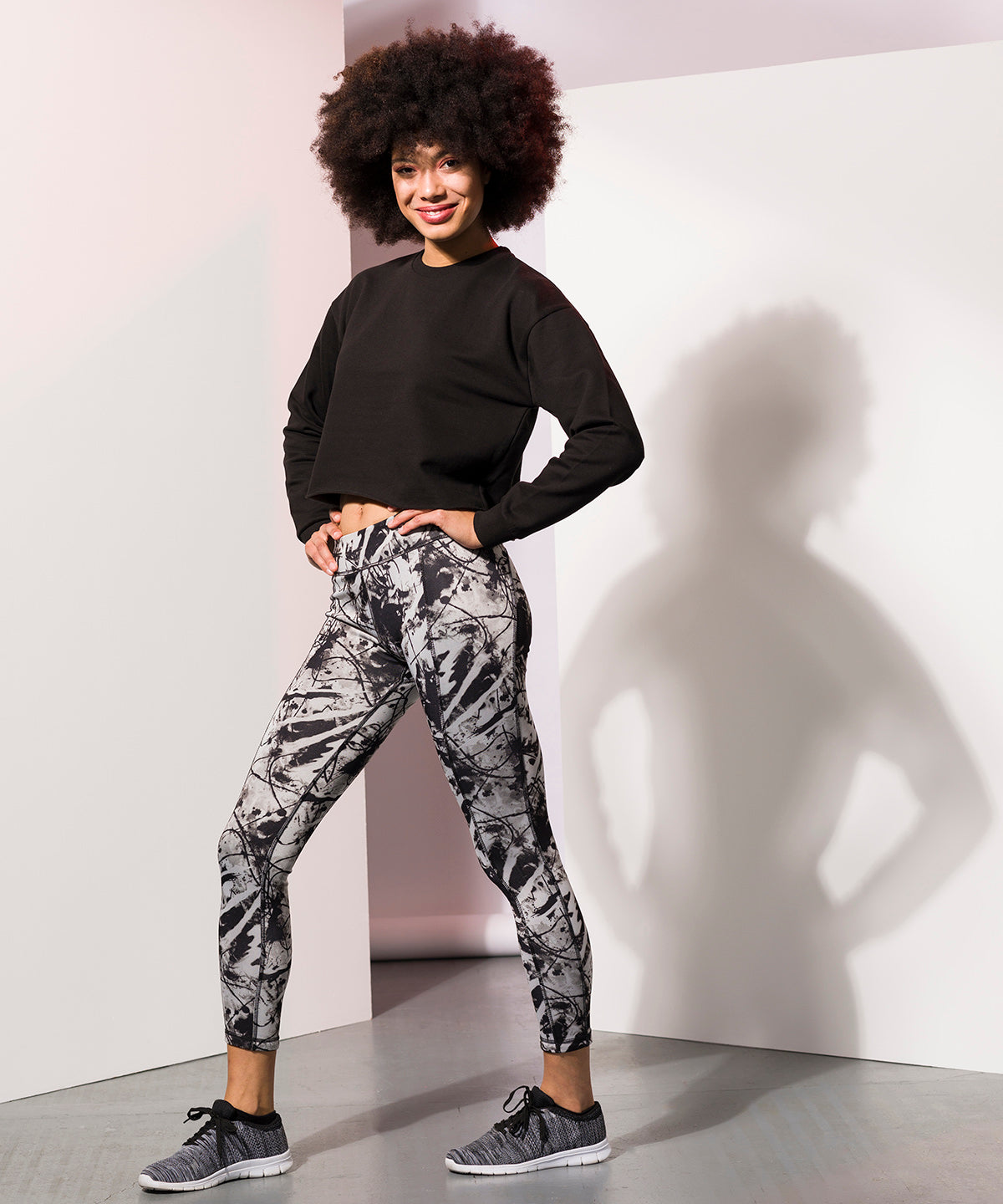 Black/Print - Women's reversible work-out leggings - GarmentEmbroidery