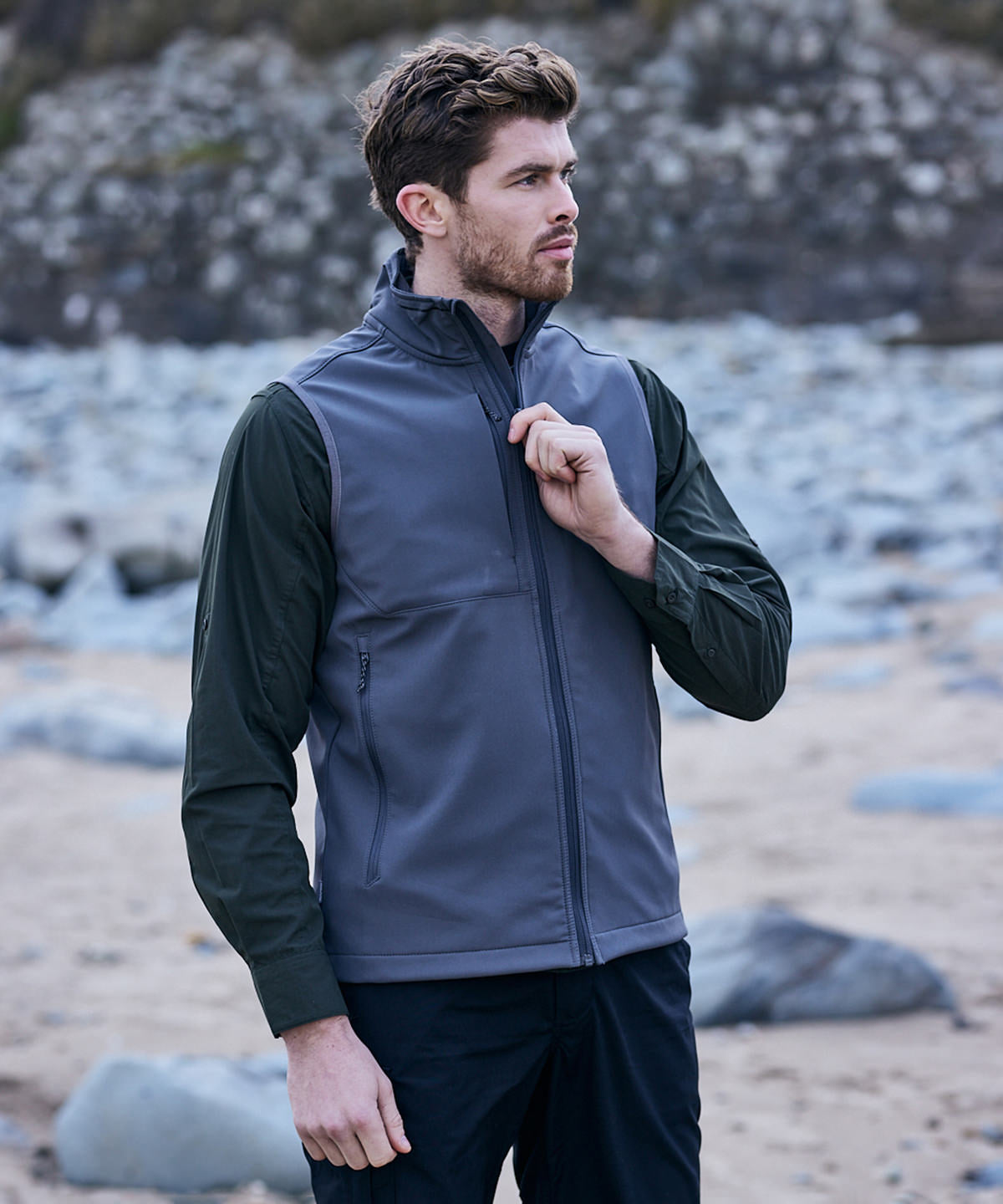 Carbon Grey - Expert Basecamp softshell vest - GarmentEmbroidery
