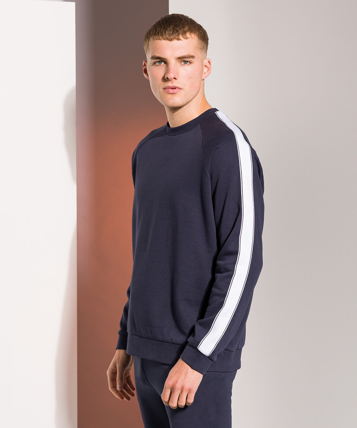 Black/White - Unisex contrast sweatshirt - GarmentEmbroidery